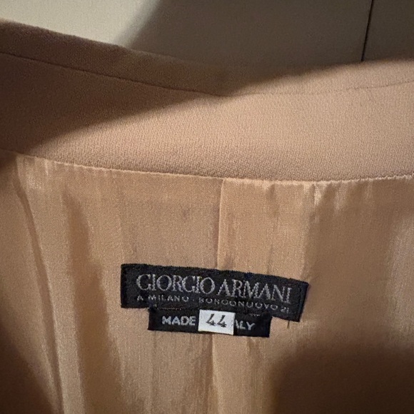 Giorgio Armani Women's Beige Blazer - Picture 3 of 4
